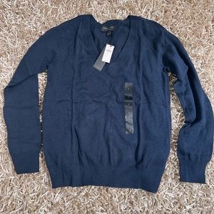 NWT Banana republic factory navy forever sweater